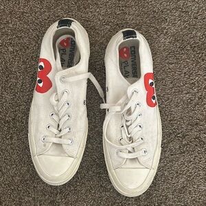 Comme des garçon Play x Converse